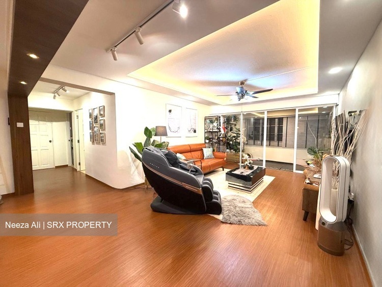 Blk 260 Jurong East Street 24 (Jurong East), HDB 5 Rooms #503874481